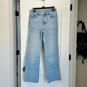 ZARA HIGH RISE Z1975 STRAIGHT LEG JEANS
MID-BLUE